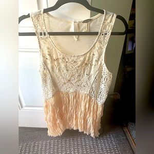 Buckle Gimmicks peach glitter top